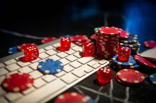 lipoqq platform interface showing sports betting, live casino, and slot games on mobile